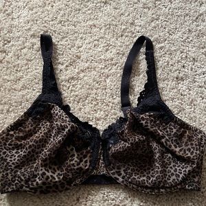 Cheetah print bra 36DD washed & hung to dry only. Not sure of the brand.